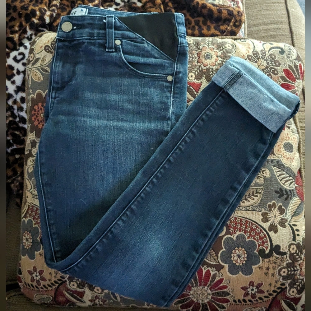 Paige Skinny Skyline jeans